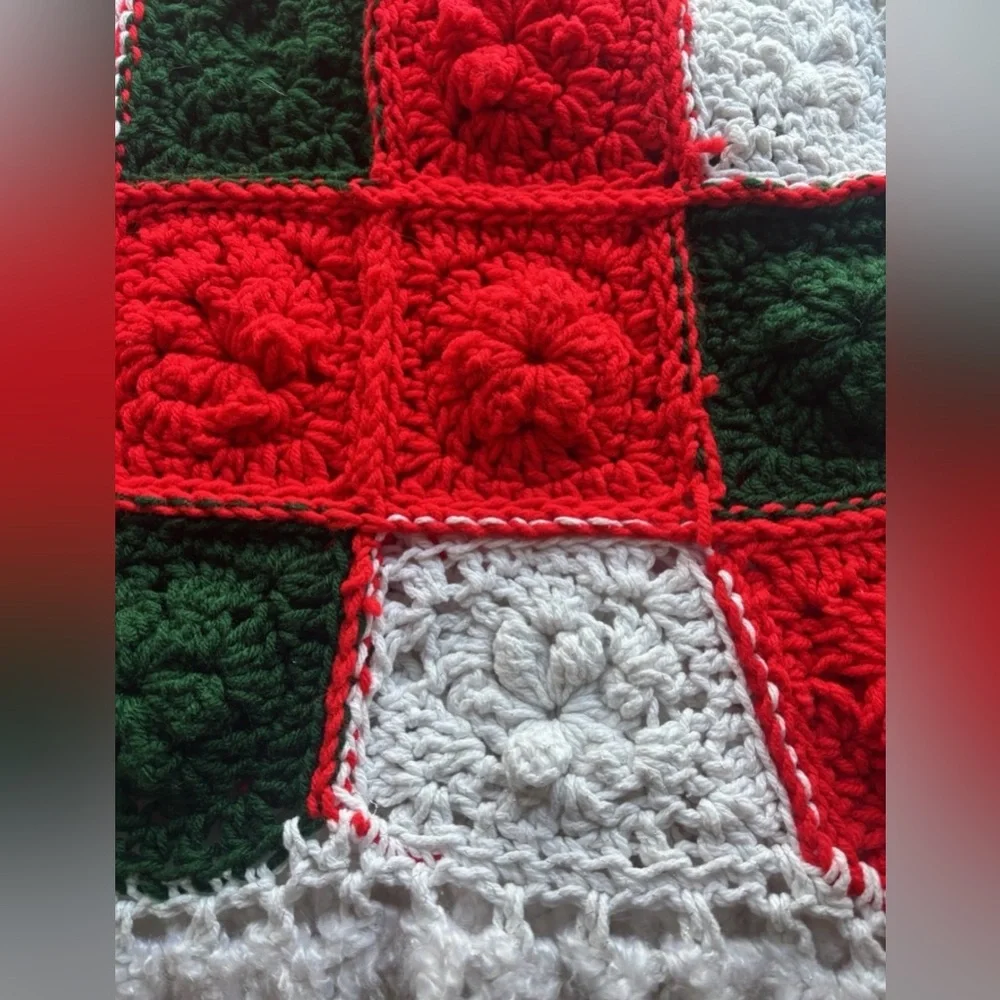 Handmade Christmas Crochet Blanket Red Green White Granny Square Soft‎ 36” X 40”